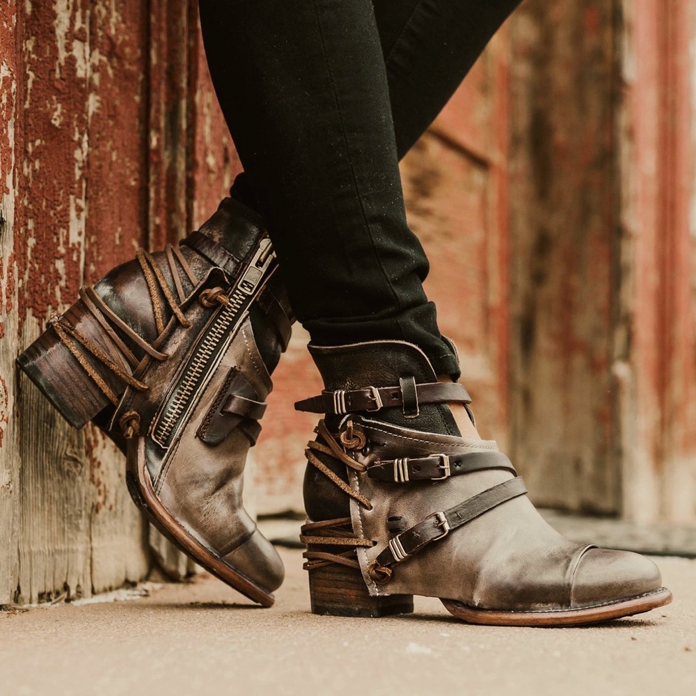 Freebird by Steven | CRUE Ankle Boot | Brown